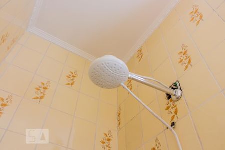 Casa à venda com 141m², 3 quartos e 3 vagas Casa à venda com 141m², 3 quartos e 3 vagasChuveiro