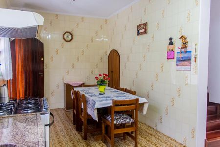 Casa à venda com 141m², 3 quartos e 3 vagas Casa à venda com 141m², 3 quartos e 3 vagasCozinha