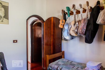 Casa à venda com 141m², 3 quartos e 3 vagas Casa à venda com 141m², 3 quartos e 3 vagasQuarto 2