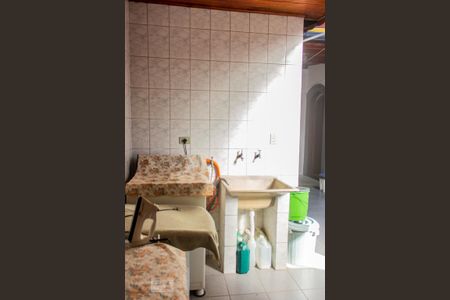 Casa à venda com 141m², 3 quartos e 3 vagas Casa à venda com 141m², 3 quartos e 3 vagasÁrea de Serviço