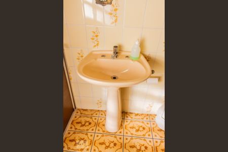 Casa à venda com 141m², 3 quartos e 3 vagas Casa à venda com 141m², 3 quartos e 3 vagasPia