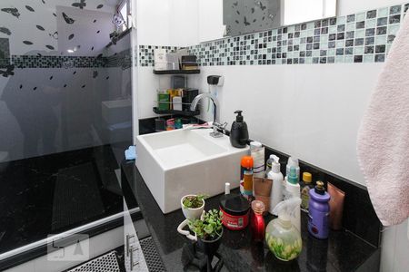 Casa à venda com 260m², 4 quartos e 3 vagasBanheiro da Suite