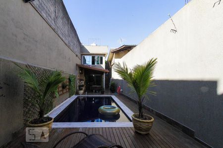 Casa à venda com 260m², 4 quartos e 3 vagasPiscina