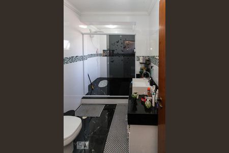 Casa à venda com 260m², 4 quartos e 3 vagasBanheiro da Suite