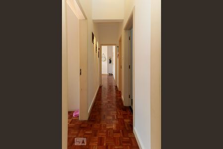 Apartamento à venda com 75m², 2 quartos e sem vaga Apartamento à venda com 75m², 2 quartos e sem vagaCorredor