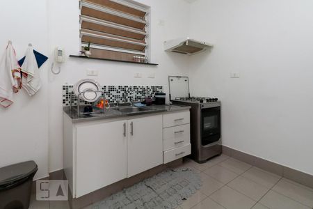 Apartamento à venda com 75m², 2 quartos e sem vaga Apartamento à venda com 75m², 2 quartos e sem vagaCorredor