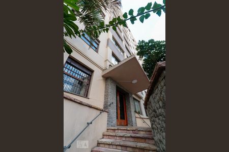 Apartamento à venda com 75m², 2 quartos e sem vaga Apartamento à venda com 75m², 2 quartos e sem vagaFachada