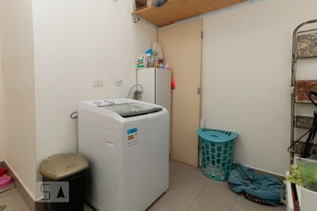 Apartamento à venda com 75m², 2 quartos e sem vaga Apartamento à venda com 75m², 2 quartos e sem vagaÁrea de serviço