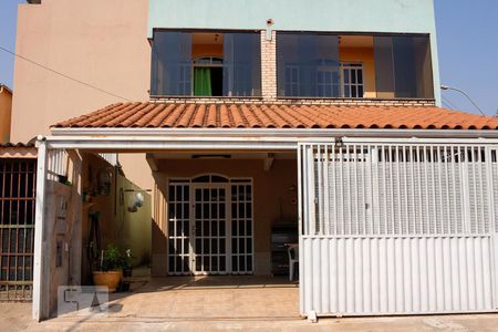 Casa para alugar com 60m², 2 quartos e 1 vagaFachada da Casa