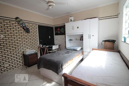 Casa à venda com 80m², 3 quartos e 1 vagaquarto 2