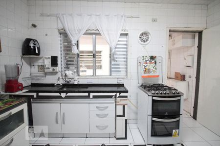 Casa à venda com 80m², 3 quartos e 1 vagacozinha