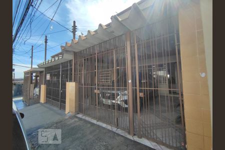 Casa à venda com 80m², 3 quartos e 1 vagafachada 