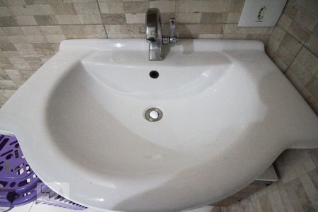 Casa à venda com 80m², 3 quartos e 1 vagabanheiro