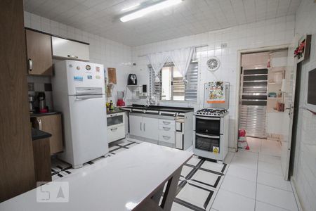 Casa à venda com 80m², 3 quartos e 1 vagacozinha