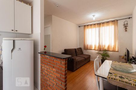 Sala de apartamento para alugar com 2 quartos, 52m² em São Pedro, Osasco