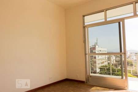 Sala de apartamento para alugar com 2 quartos, 80m² em Irajá, Rio de Janeiro