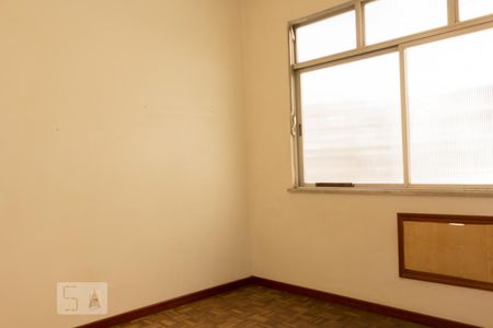 Quarto de apartamento para alugar com 2 quartos, 80m² em Irajá, Rio de Janeiro