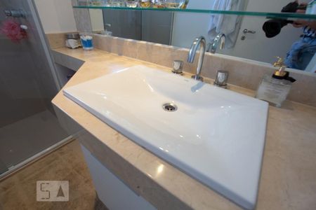 Apartamento à venda com 211m², 3 quartos e 3 vagasBanheiro Suíte 3