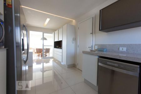 Apartamento à venda com 211m², 3 quartos e 3 vagasCozinha
