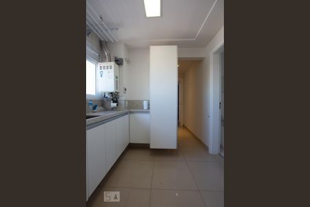 Apartamento à venda com 211m², 3 quartos e 3 vagasÁrea de serviço