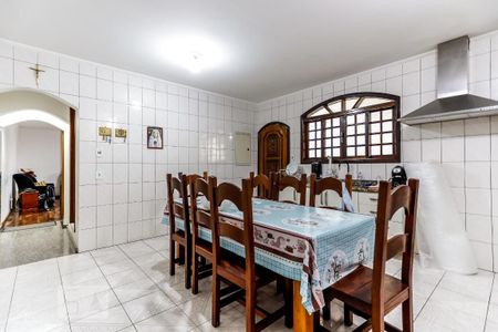 Casa à venda com 240m², 3 quartos e 4 vagasCozinha