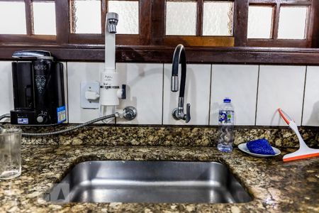 Casa à venda com 240m², 3 quartos e 4 vagasCozinha