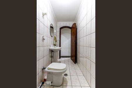 Casa à venda com 240m², 3 quartos e 4 vagasLavabo