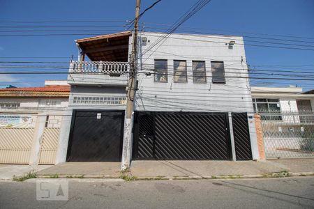 Casa à venda com 277m², 3 quartos e 5 vagas Casa à venda com 277m², 3 quartos e 5 vagasFachada