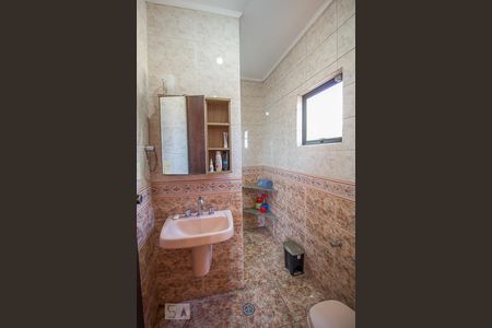 Casa à venda com 277m², 3 quartos e 5 vagas Casa à venda com 277m², 3 quartos e 5 vagasBanheiro da suite