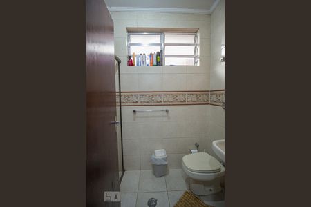 Casa à venda com 277m², 3 quartos e 5 vagas Casa à venda com 277m², 3 quartos e 5 vagasBanheiro