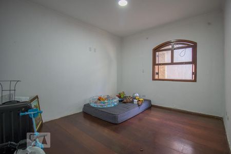 Casa à venda com 277m², 3 quartos e 5 vagas Casa à venda com 277m², 3 quartos e 5 vagasQuarto 2