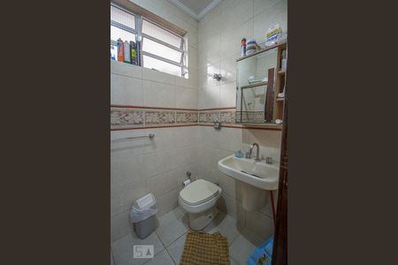 Casa à venda com 277m², 3 quartos e 5 vagas Casa à venda com 277m², 3 quartos e 5 vagasBanheiro