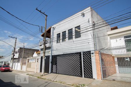 Casa à venda com 277m², 3 quartos e 5 vagas Casa à venda com 277m², 3 quartos e 5 vagasFachada