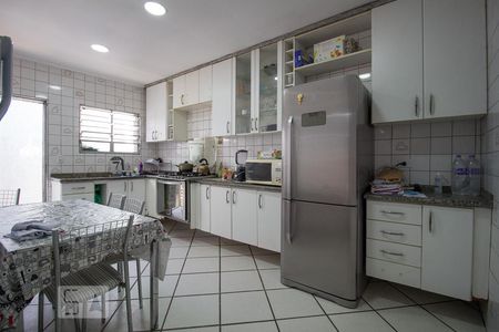 Casa à venda com 277m², 3 quartos e 5 vagas Casa à venda com 277m², 3 quartos e 5 vagasCozinha