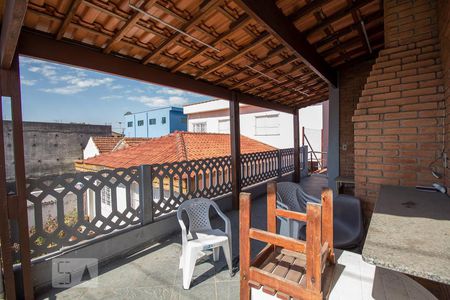 Casa à venda com 277m², 3 quartos e 5 vagas Casa à venda com 277m², 3 quartos e 5 vagasÁrea comum - Churrasqueira