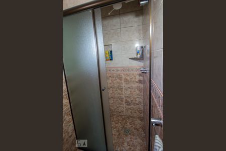 Casa à venda com 277m², 3 quartos e 5 vagas Casa à venda com 277m², 3 quartos e 5 vagasBanheiro da suite