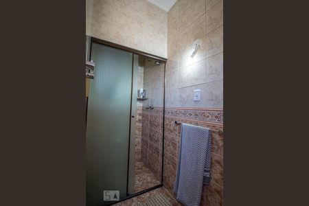 Casa à venda com 277m², 3 quartos e 5 vagas Casa à venda com 277m², 3 quartos e 5 vagasBanheiro da suite