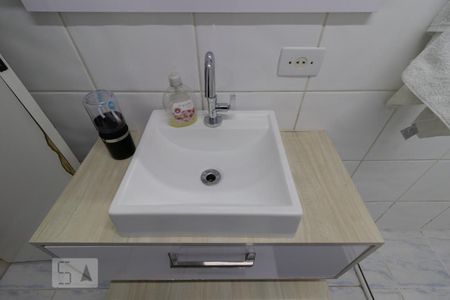 Casa à venda com 147m², 3 quartos e 2 vagas Casa à venda com 147m², 3 quartos e 2 vagasBanheiro Social