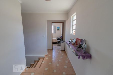 Casa à venda com 147m², 3 quartos e 2 vagas Casa à venda com 147m², 3 quartos e 2 vagasHall