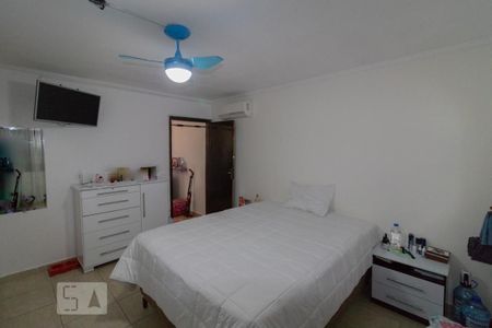 Casa à venda com 147m², 3 quartos e 2 vagas Casa à venda com 147m², 3 quartos e 2 vagasSuíte