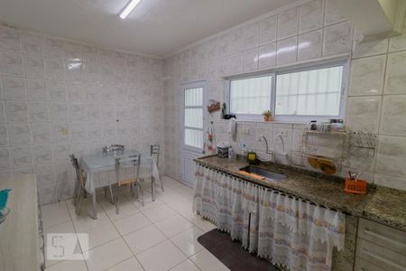 Casa à venda com 147m², 3 quartos e 2 vagas Casa à venda com 147m², 3 quartos e 2 vagasCozinha