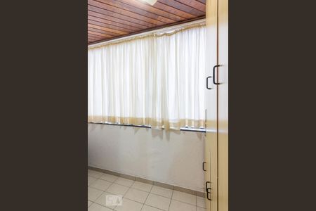Apartamento à venda com 200m², 2 quartos e 2 vagas Apartamento à venda com 200m², 2 quartos e 2 vagasSacada
