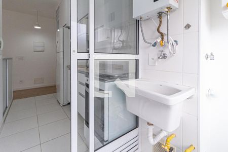 Apartamento para alugar com 58m², 2 quartos e 1 vaga Apartamento para alugar com 58m², 2 quartos e 1 vagaCozinha e área de serviço