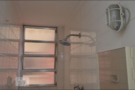 Apartamento à venda com 135m², 4 quartos e 1 vagaBanheiro de Serviço