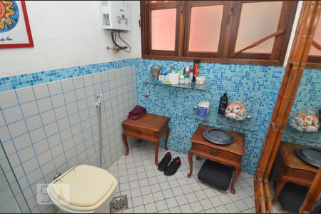 Apartamento à venda com 135m², 4 quartos e 1 vagaBanheiro 2