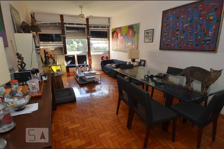 Sala de apartamento à venda com 4 quartos, 135m² em Copacabana, Rio de Janeiro