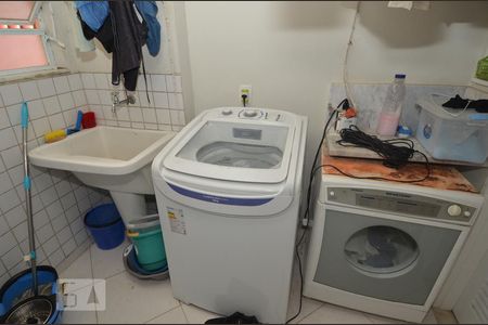 Apartamento à venda com 135m², 4 quartos e 1 vagaÁrea de Serviço