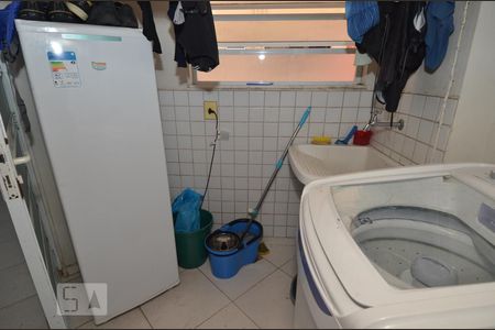 Apartamento à venda com 135m², 4 quartos e 1 vagaÁrea de Serviço