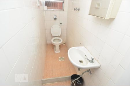 Apartamento à venda com 135m², 4 quartos e 1 vagaBanheiro de Serviço