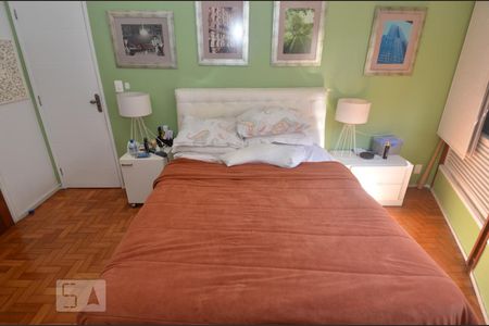 Apartamento à venda com 135m², 4 quartos e 1 vagaQuarto 2